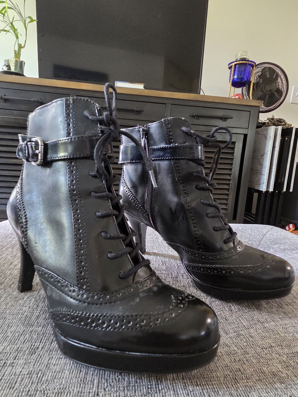 Apt. 9 "Marzo" Womens Black Heeled Ankle Boots Size 9.5M